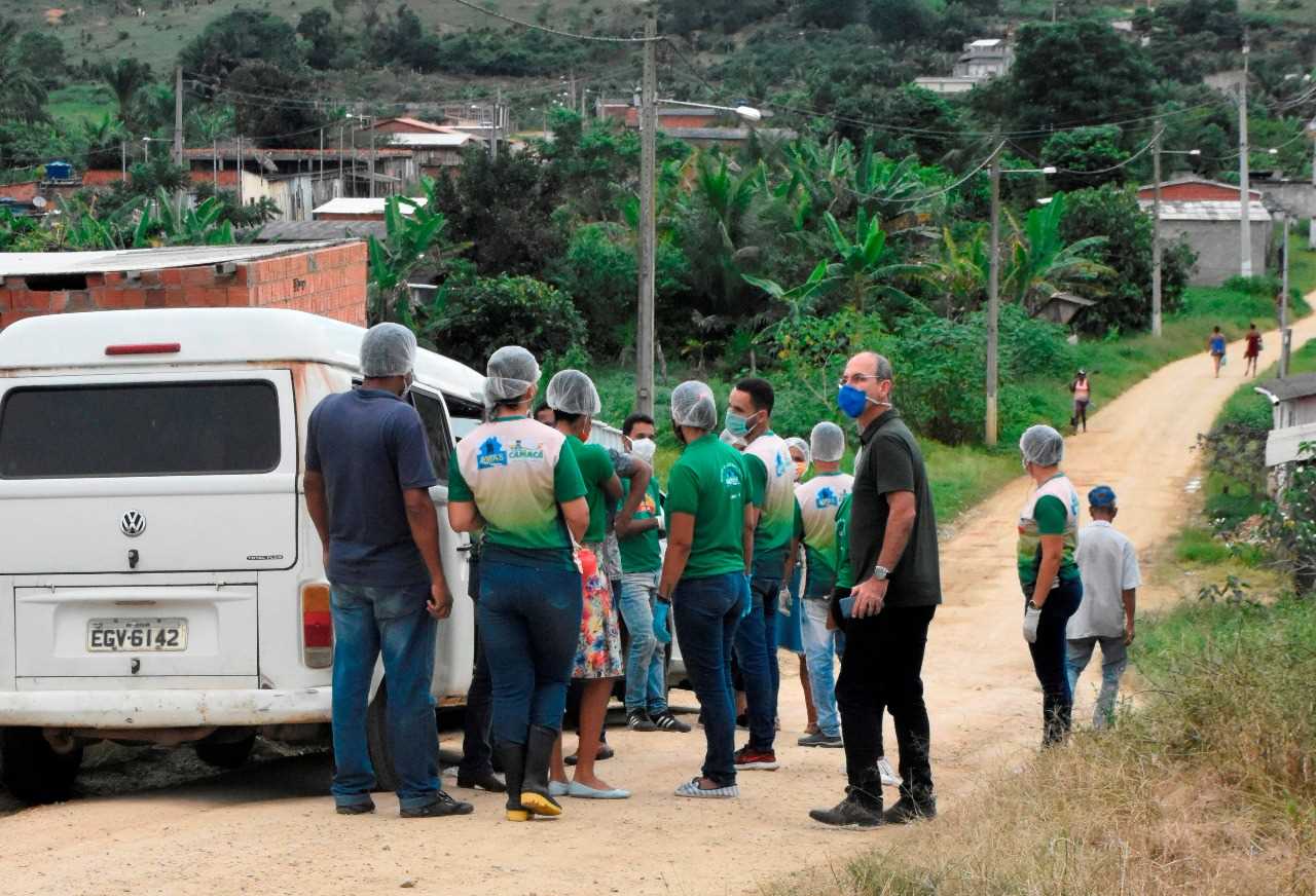 Camacã: Doações de alimentos e máscaras ajudam afetados pela pandemia em Leoventura